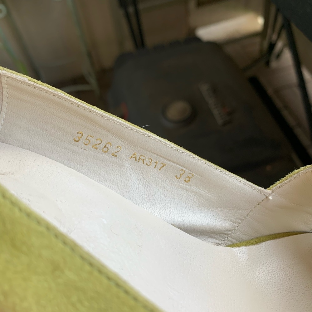 Boden Chartreuse peep-toe suede heels - Picture 5 of 8